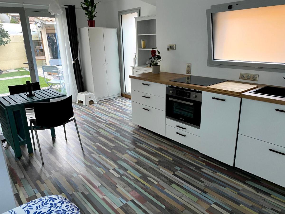 Le 9Ieme Entracte Hotel Marseille Ngoại thất bức ảnh